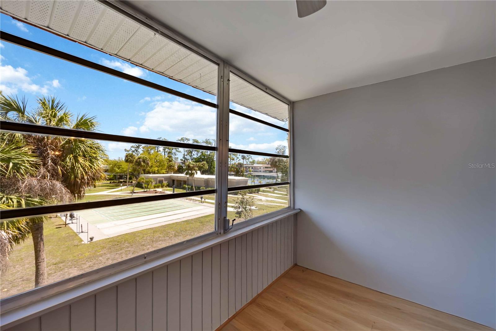 CHELSEA HOUSE - Residential