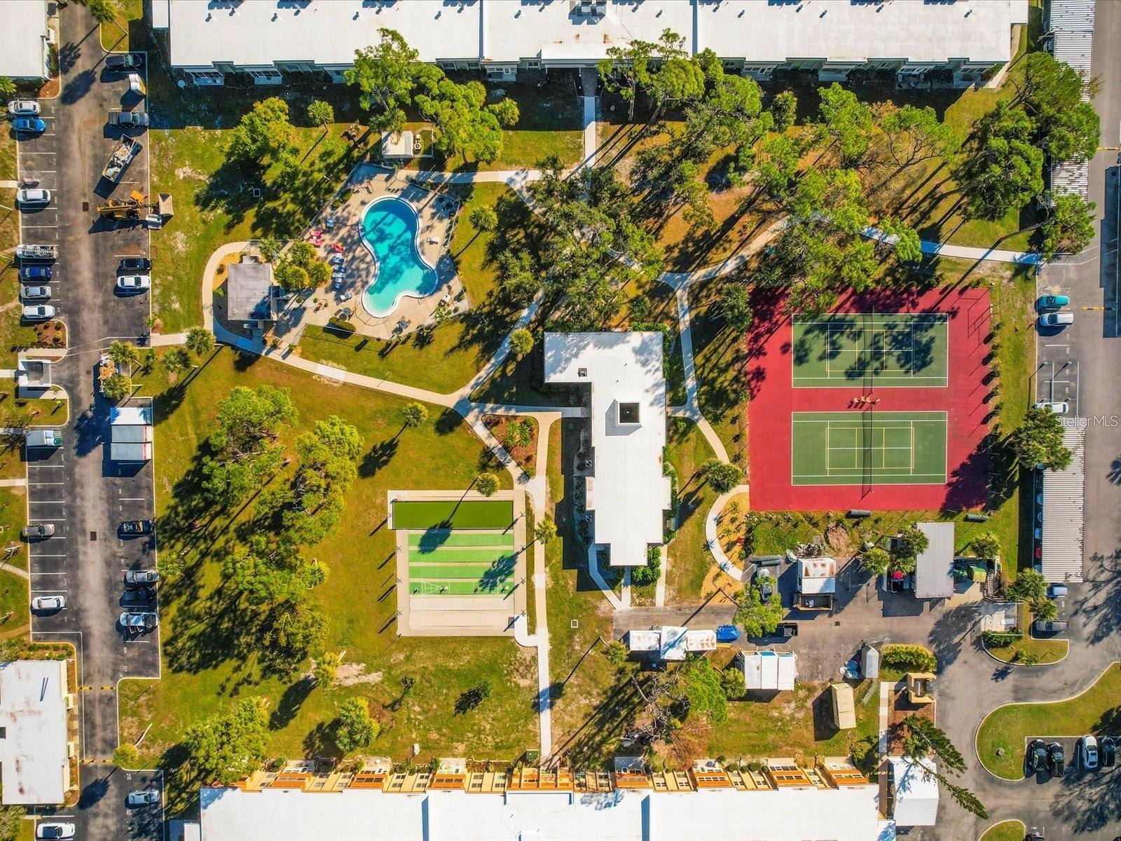 CHELSEA HOUSE - Residential