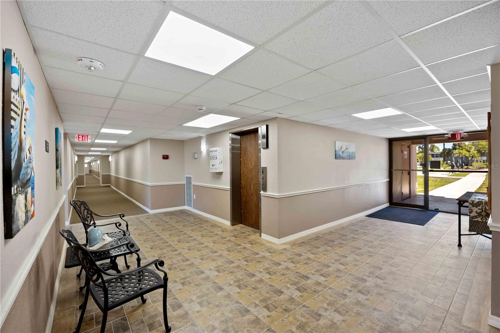 CHELSEA HOUSE - Residential