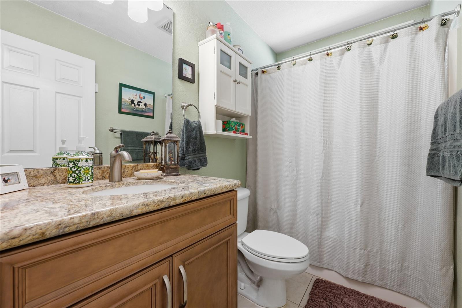 ROLLING HILLS - Residential