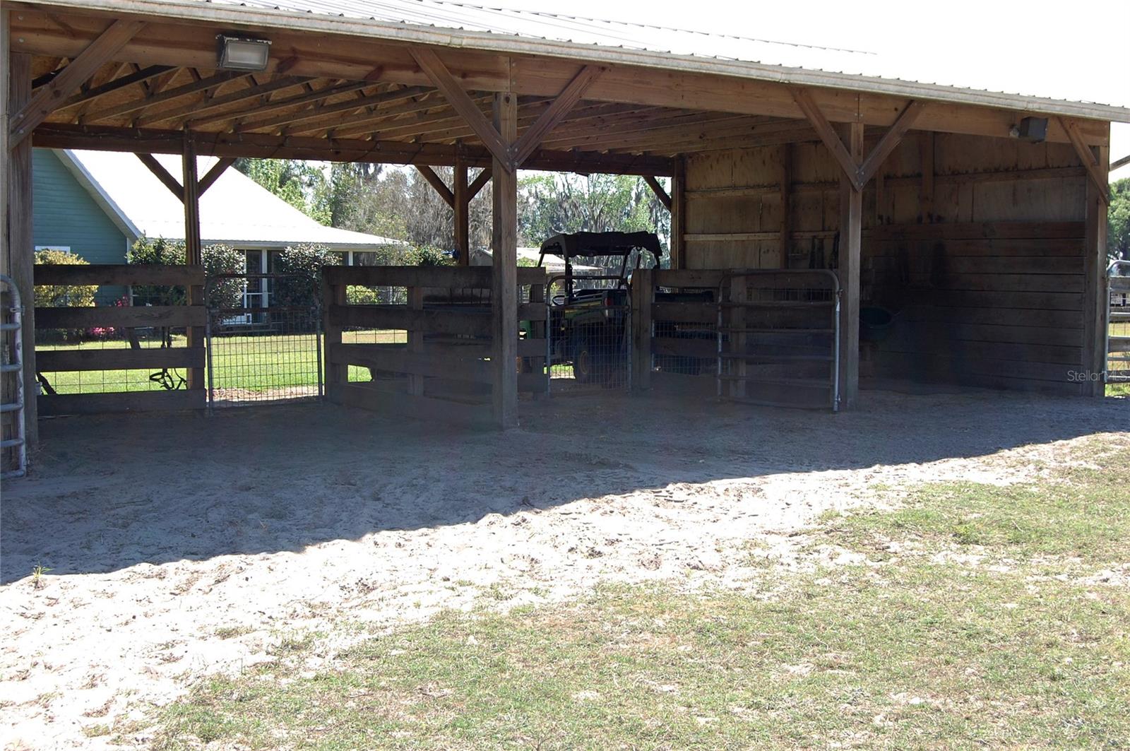 ROLLING HILLS - Residential