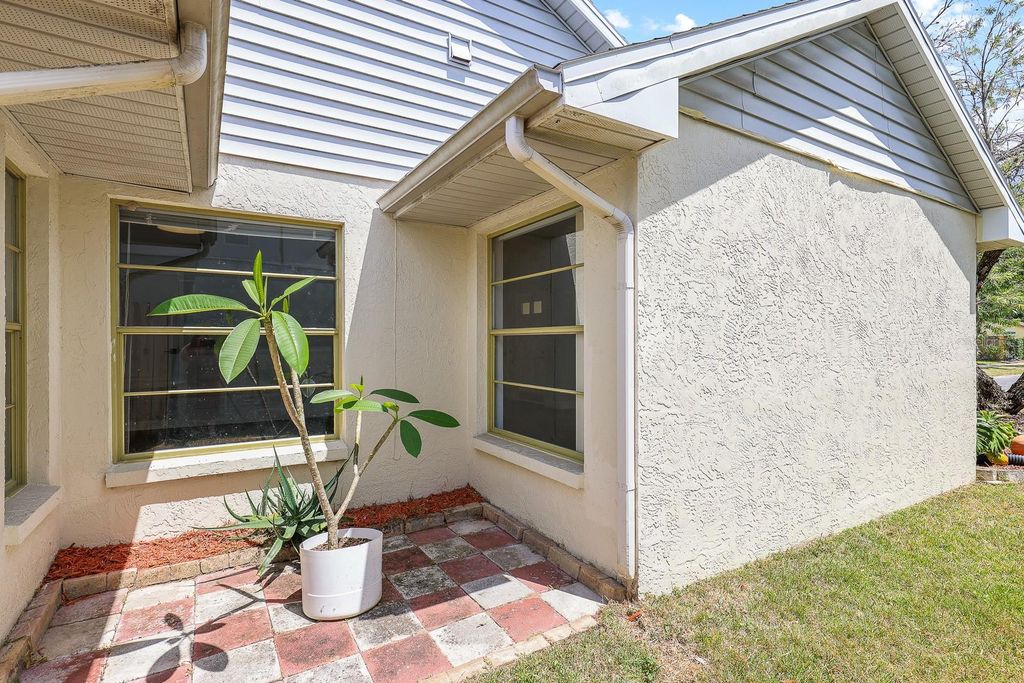 Photo of 1227 Tuxford Drive, Brandon, FL 33511 (MLS # TB8379593)