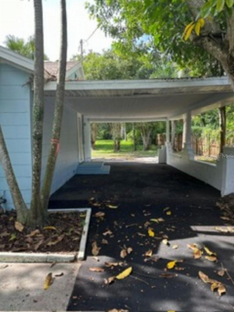 WHITAKER ESTATE - Residential