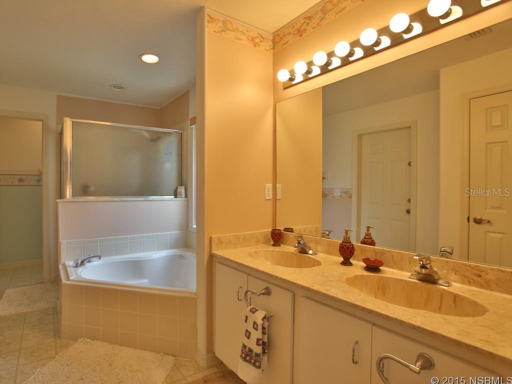 Lakes At Spruce Creek - Residential