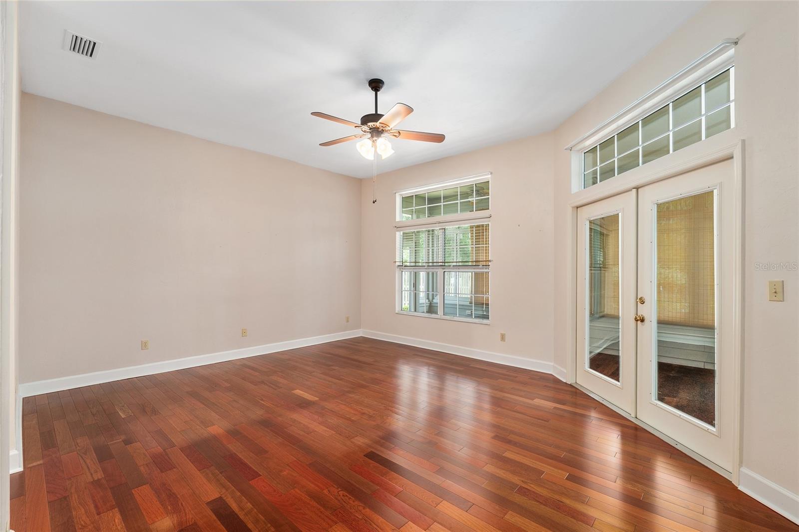 STERLING PLACE - Residential