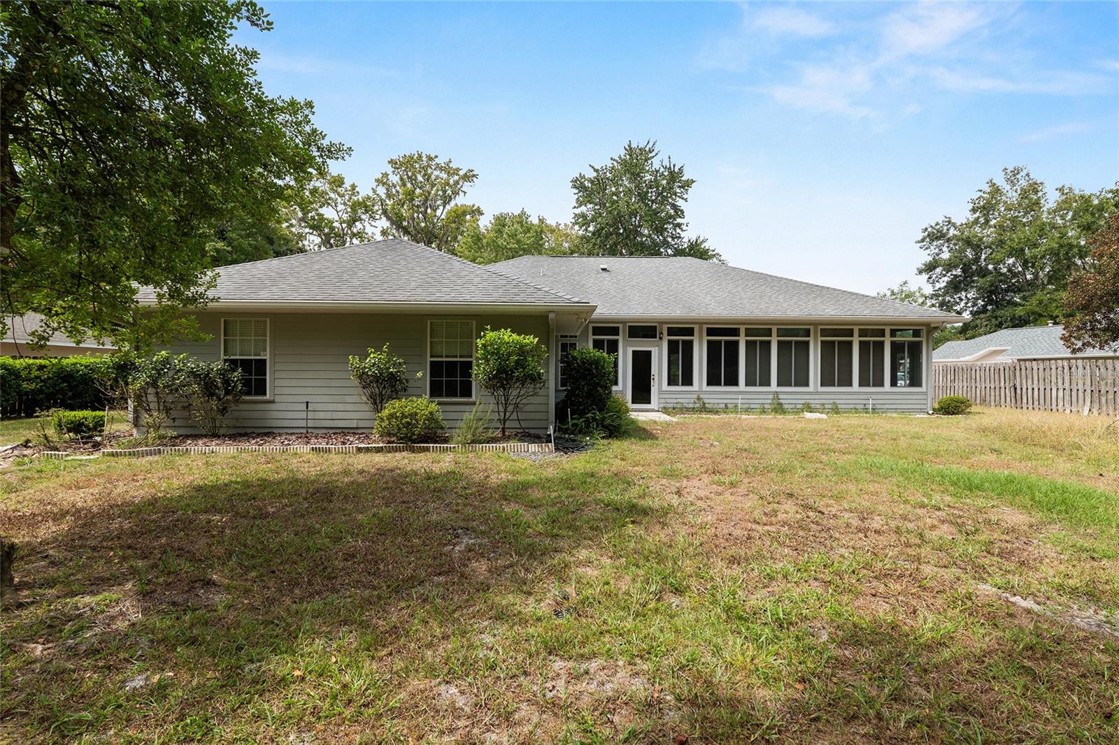 STERLING PLACE - Residential
