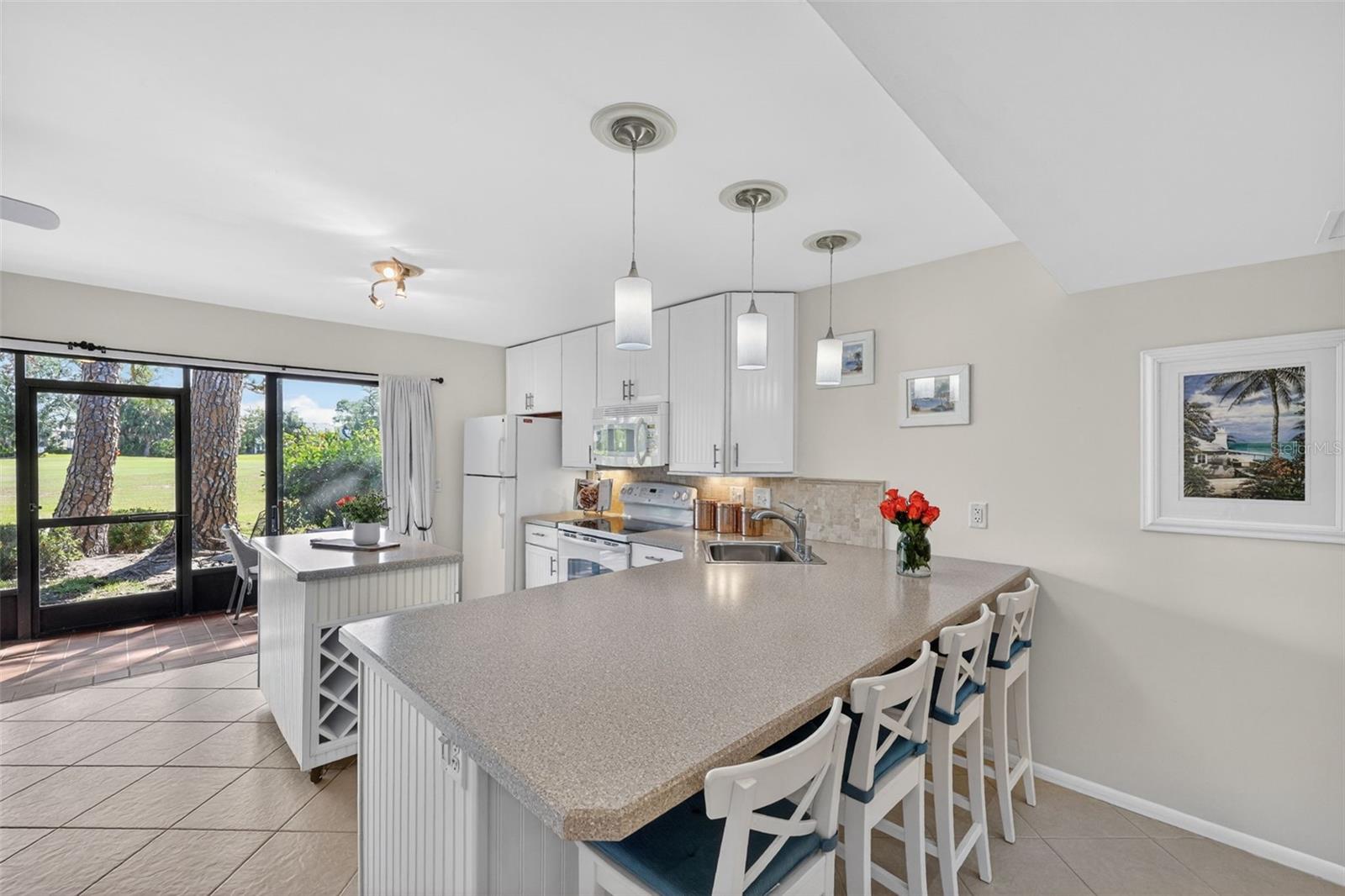 QUAIL HOLLOW - Residential