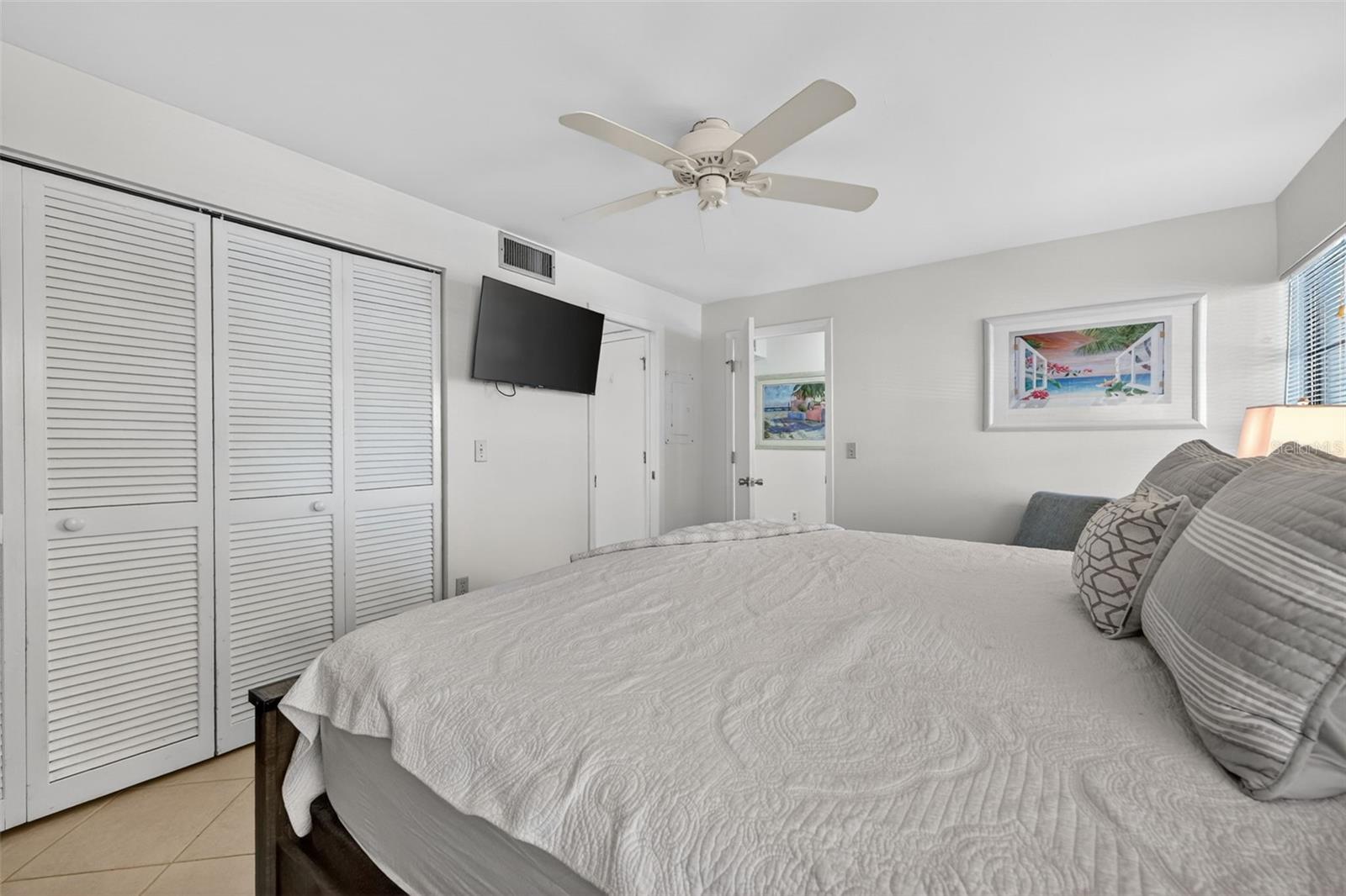 QUAIL HOLLOW - Residential