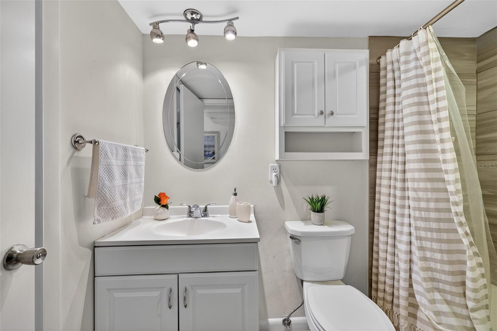 QUAIL HOLLOW - Residential