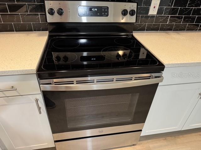 SOUTH VENICE - Residential