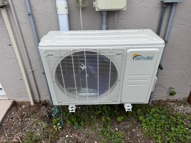 SOUTH VENICE - Residential