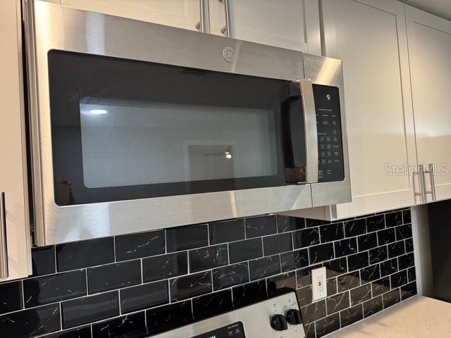 SOUTH VENICE - Residential