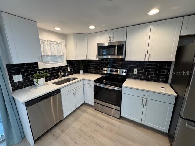 SOUTH VENICE - Residential