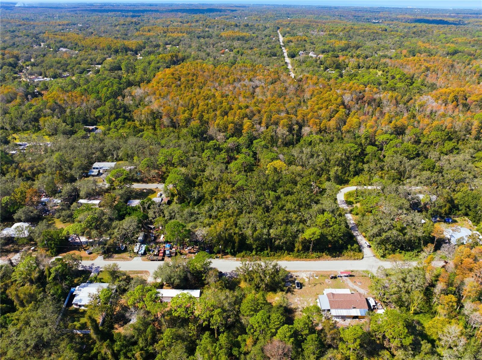 MOON LAKE ESTATES - Land