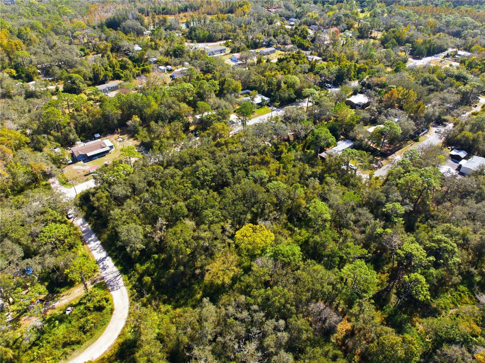 MOON LAKE ESTATES - Land