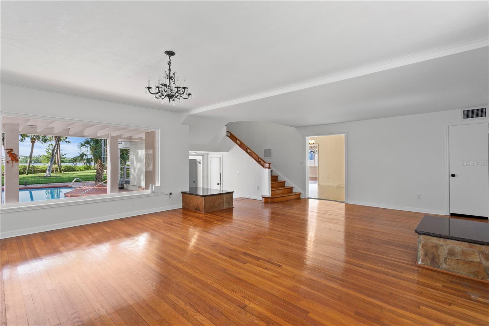 DRIFTWOOD - Residential