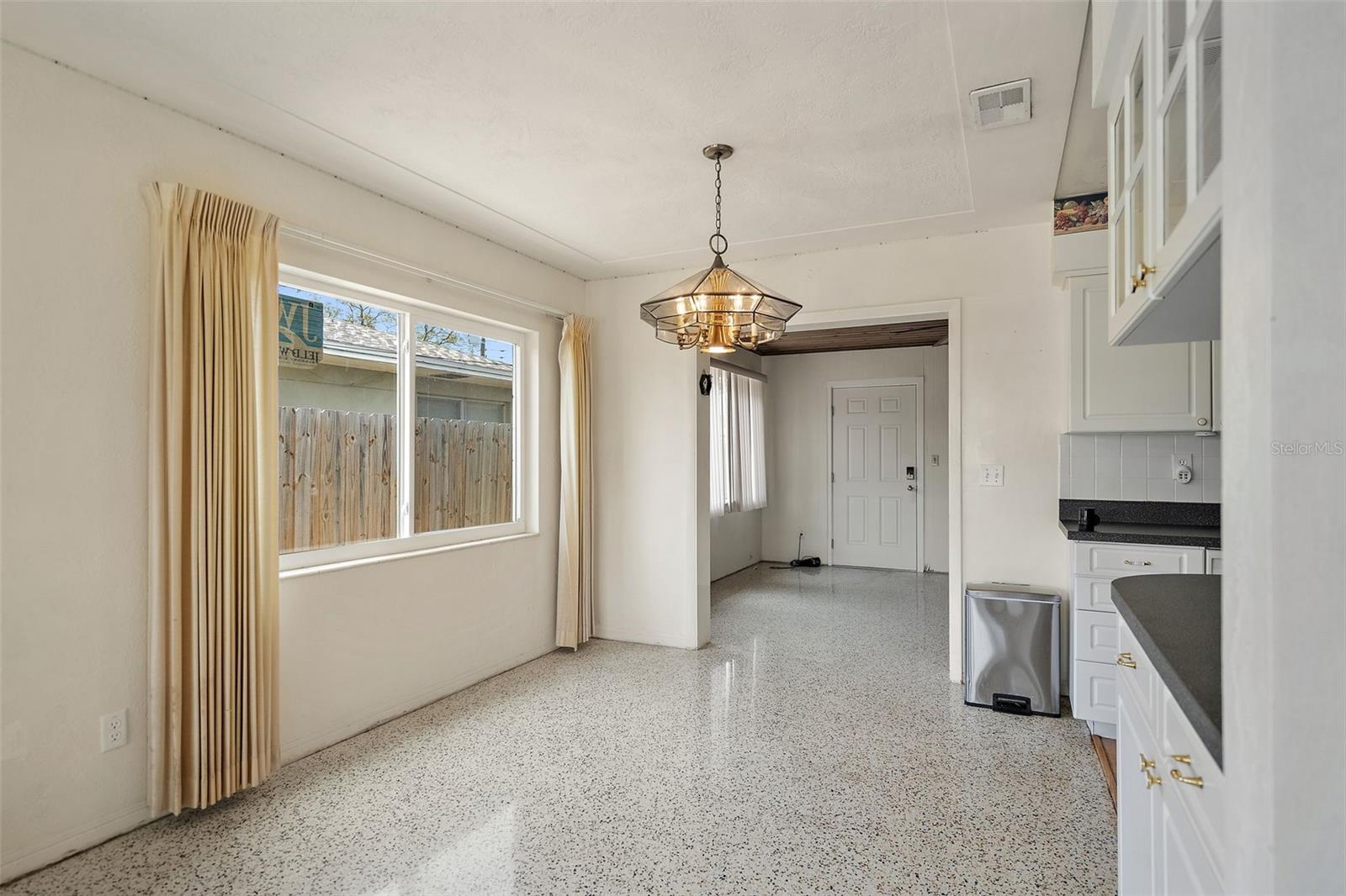 PASADENA ESTATES SECTION C - Residential Lease
