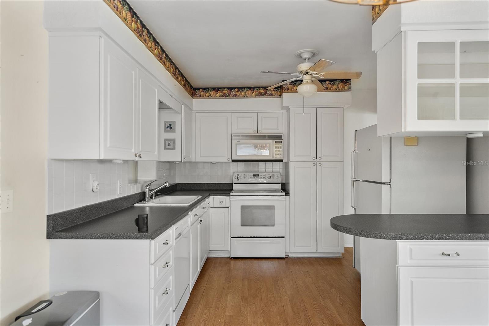 PASADENA ESTATES SECTION C - Residential Lease