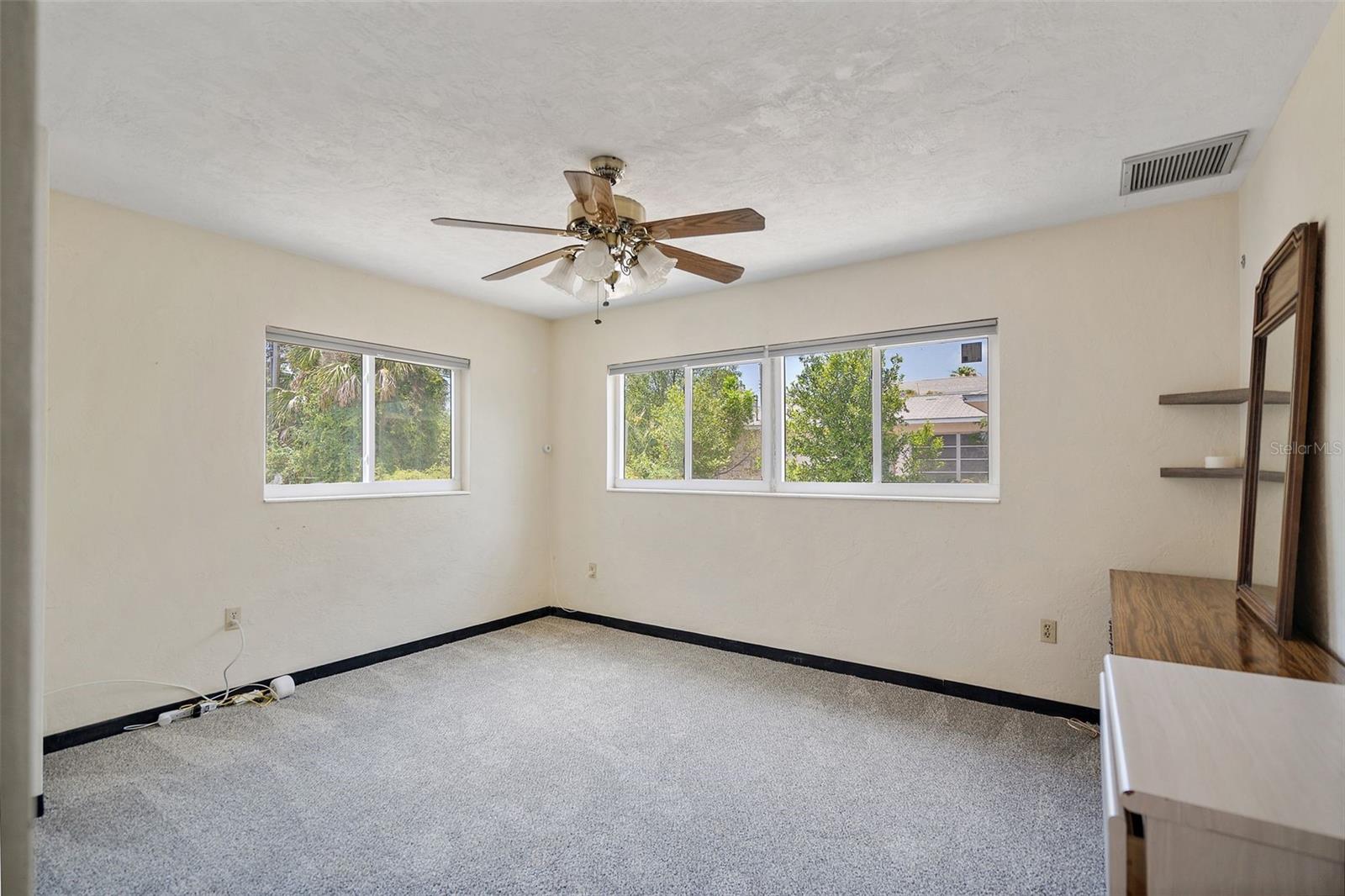 PASADENA ESTATES SECTION C - Residential Lease