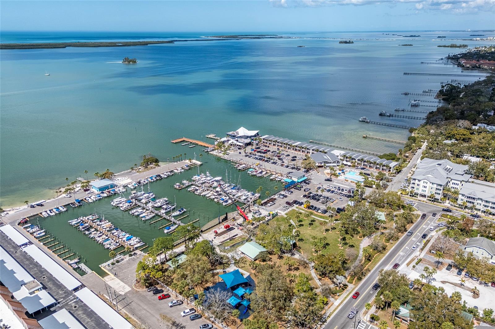 EDGEWATER ARMS 1ST CONDO - Residential