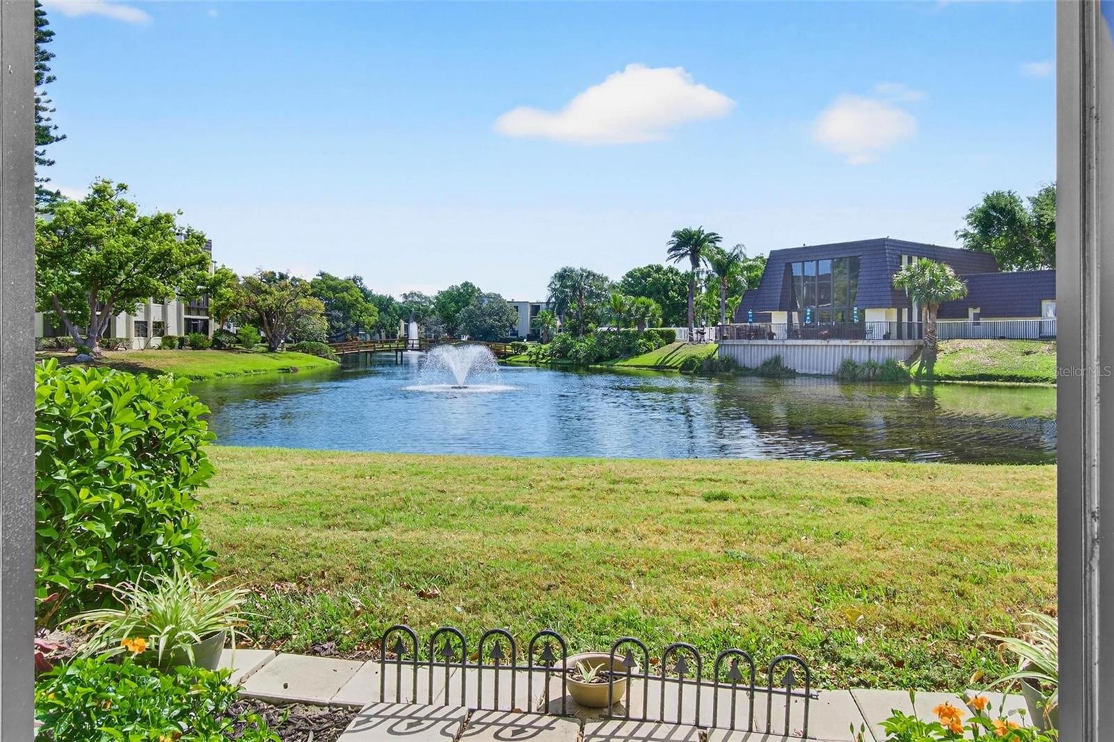 LAKEVIEW OF LARGO - Residential