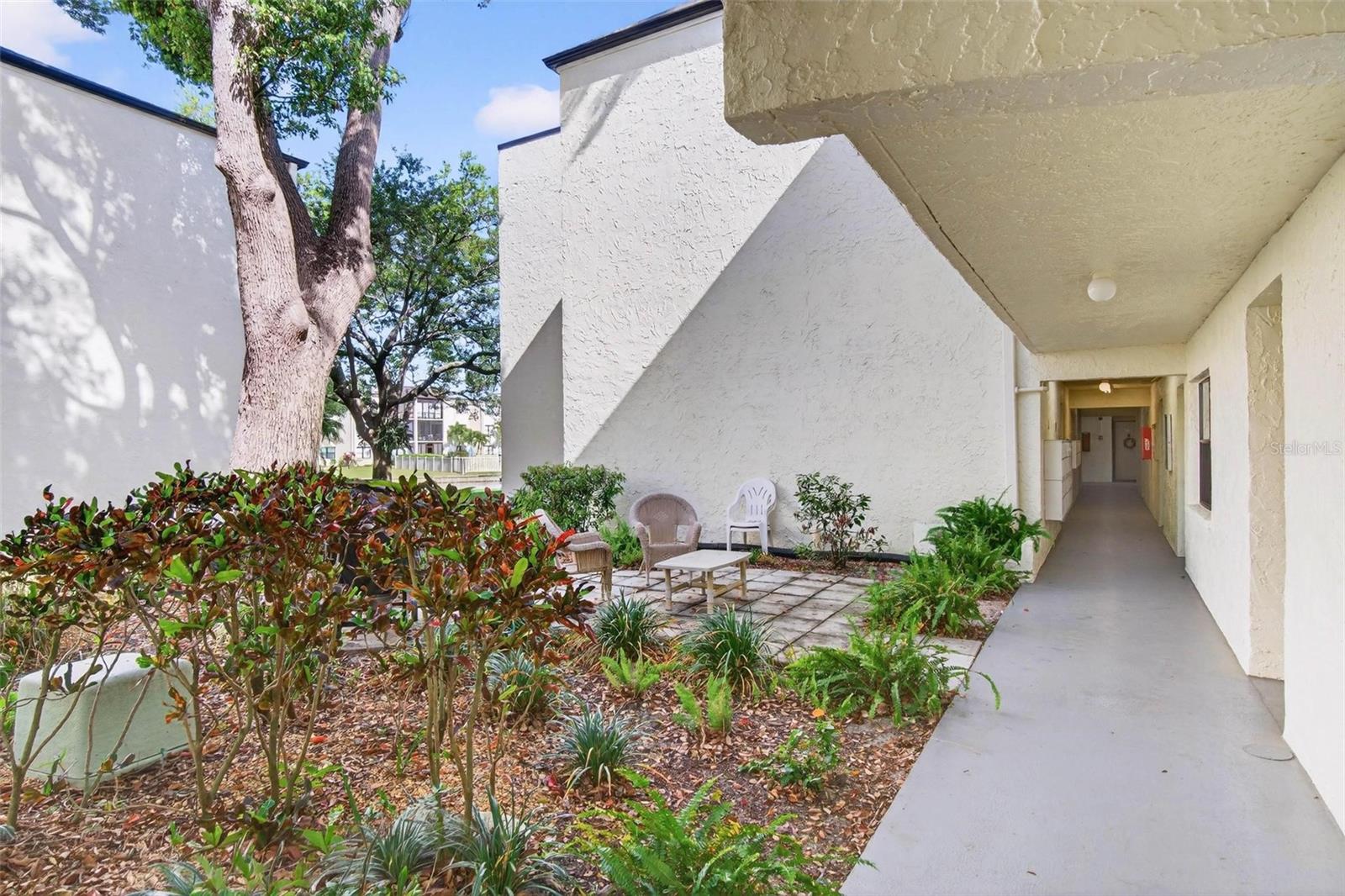 LAKEVIEW OF LARGO - Residential