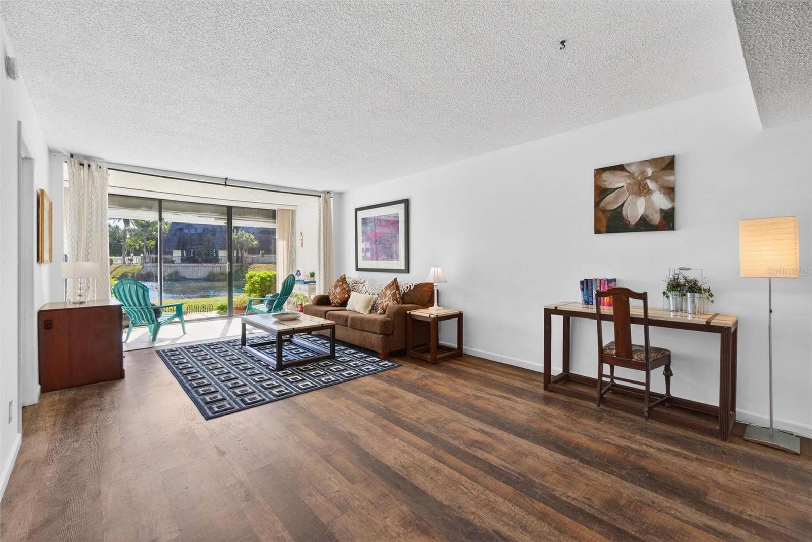 LAKEVIEW OF LARGO - Residential