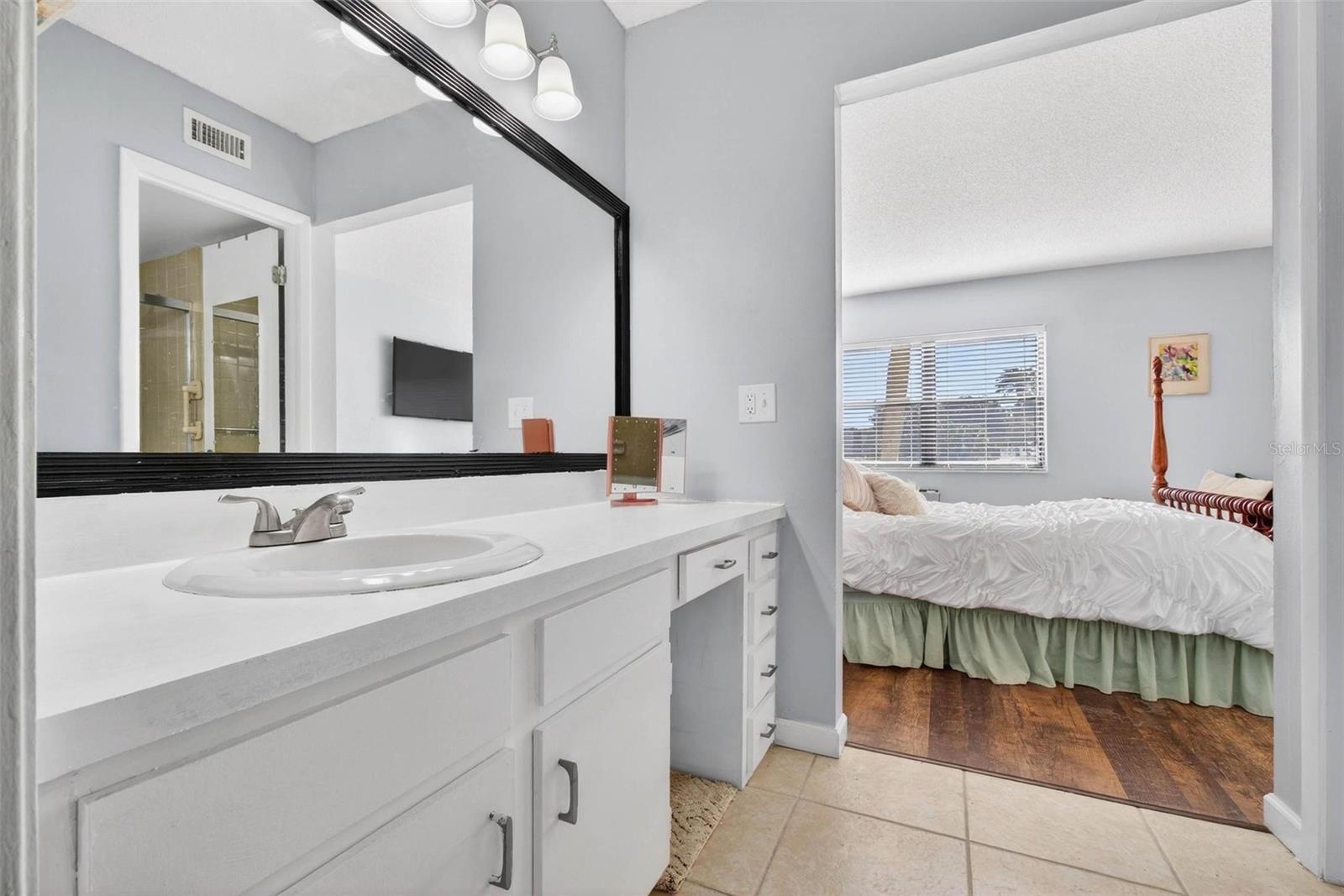 LAKEVIEW OF LARGO - Residential