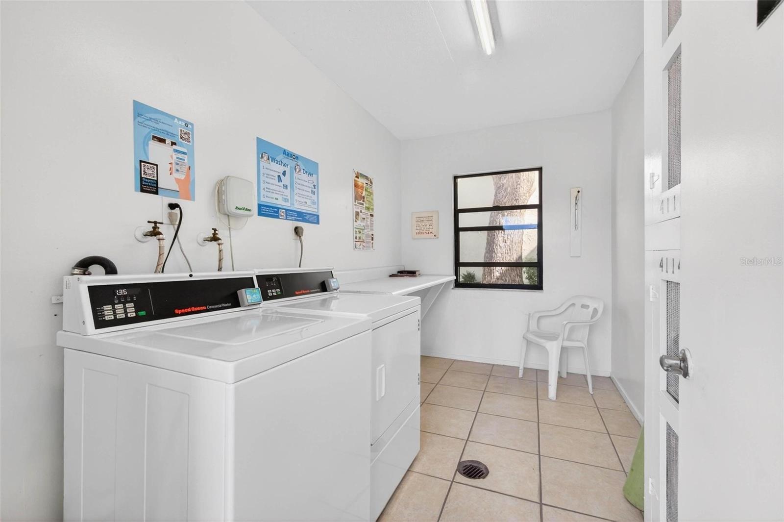 LAKEVIEW OF LARGO - Residential