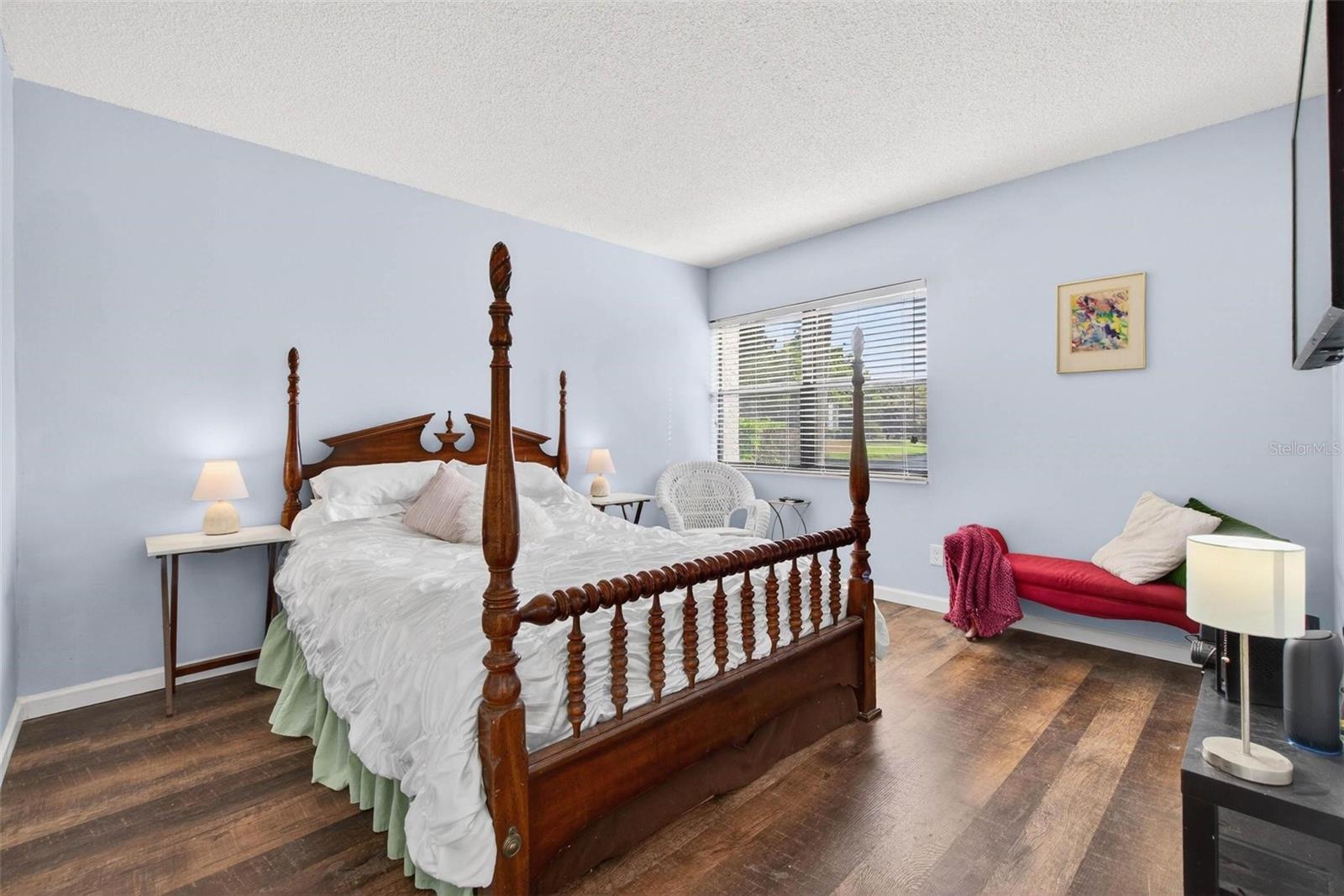 LAKEVIEW OF LARGO - Residential