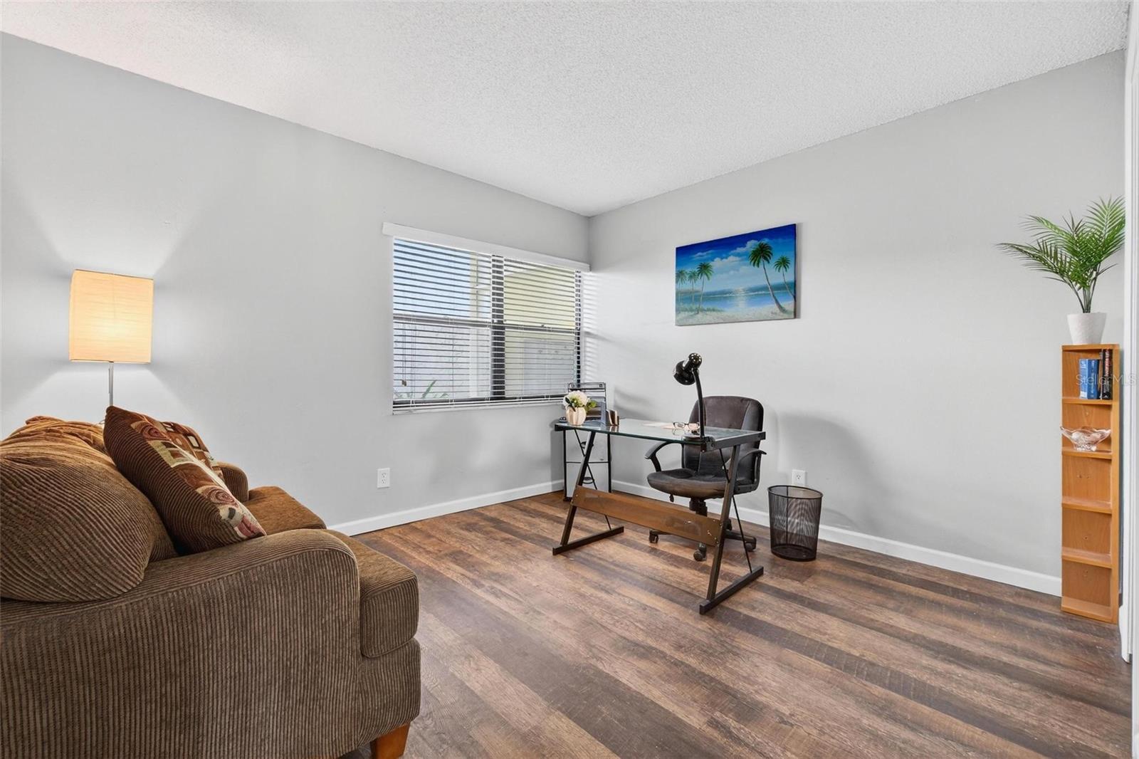 LAKEVIEW OF LARGO - Residential