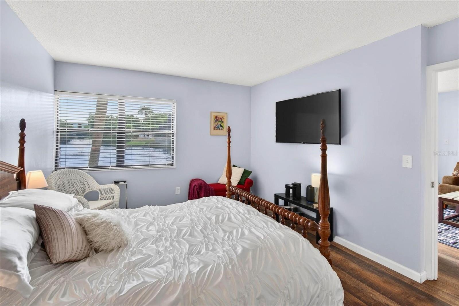 LAKEVIEW OF LARGO - Residential