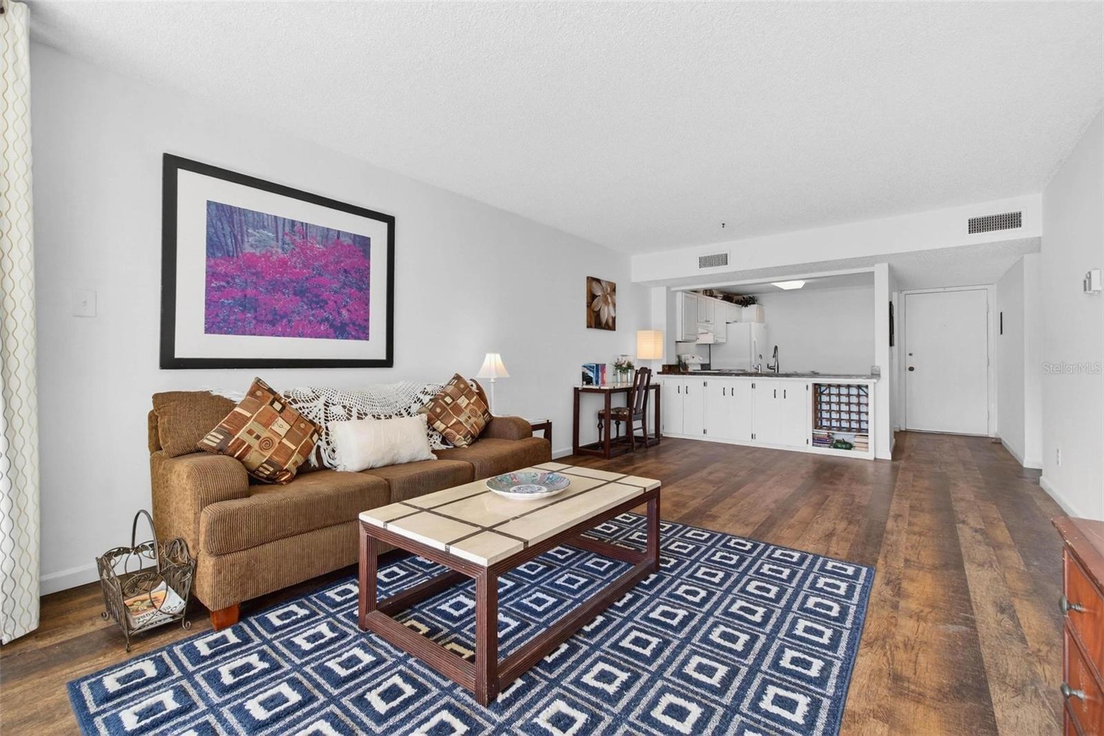 LAKEVIEW OF LARGO - Residential