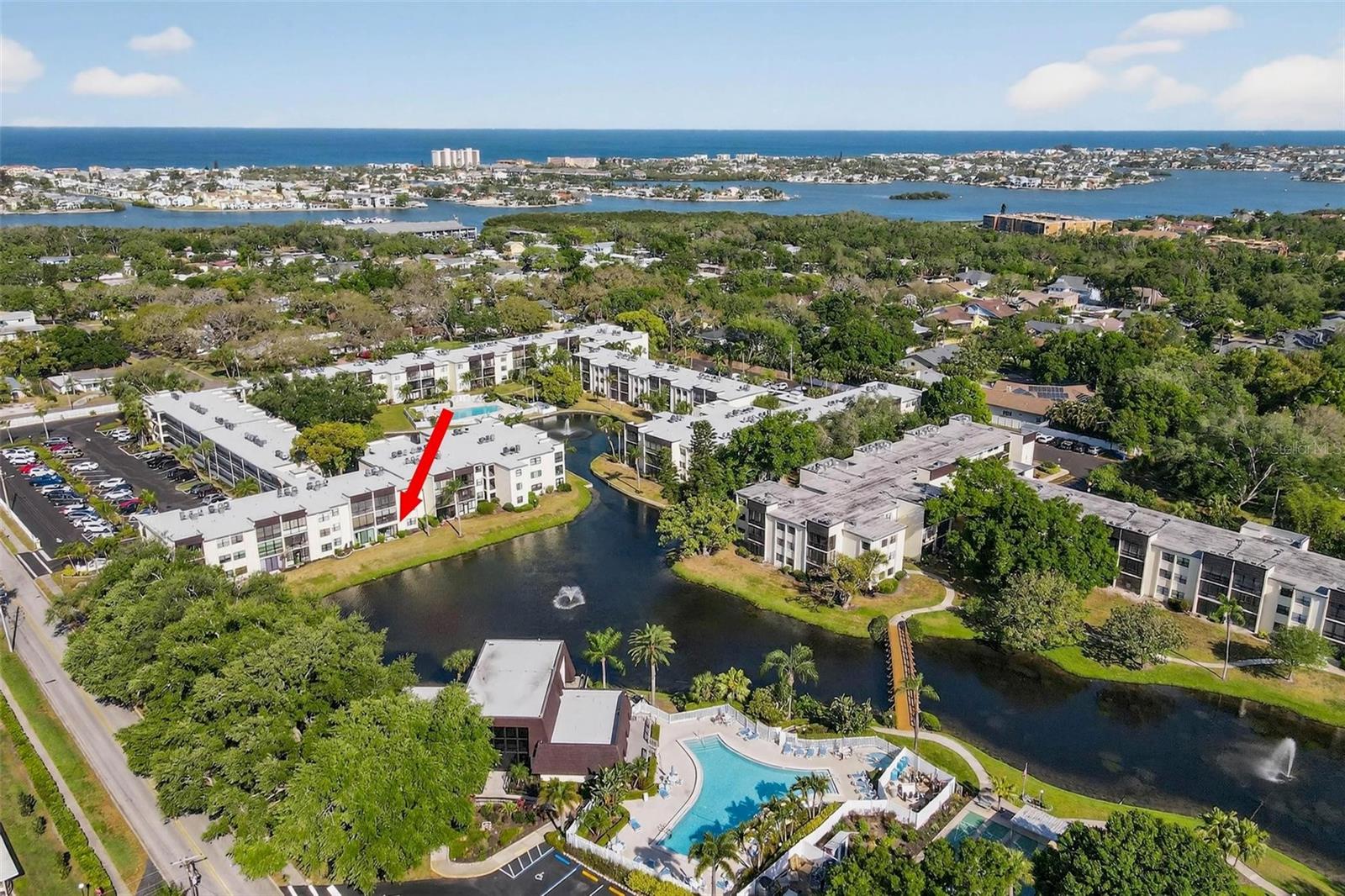 LAKEVIEW OF LARGO - Residential