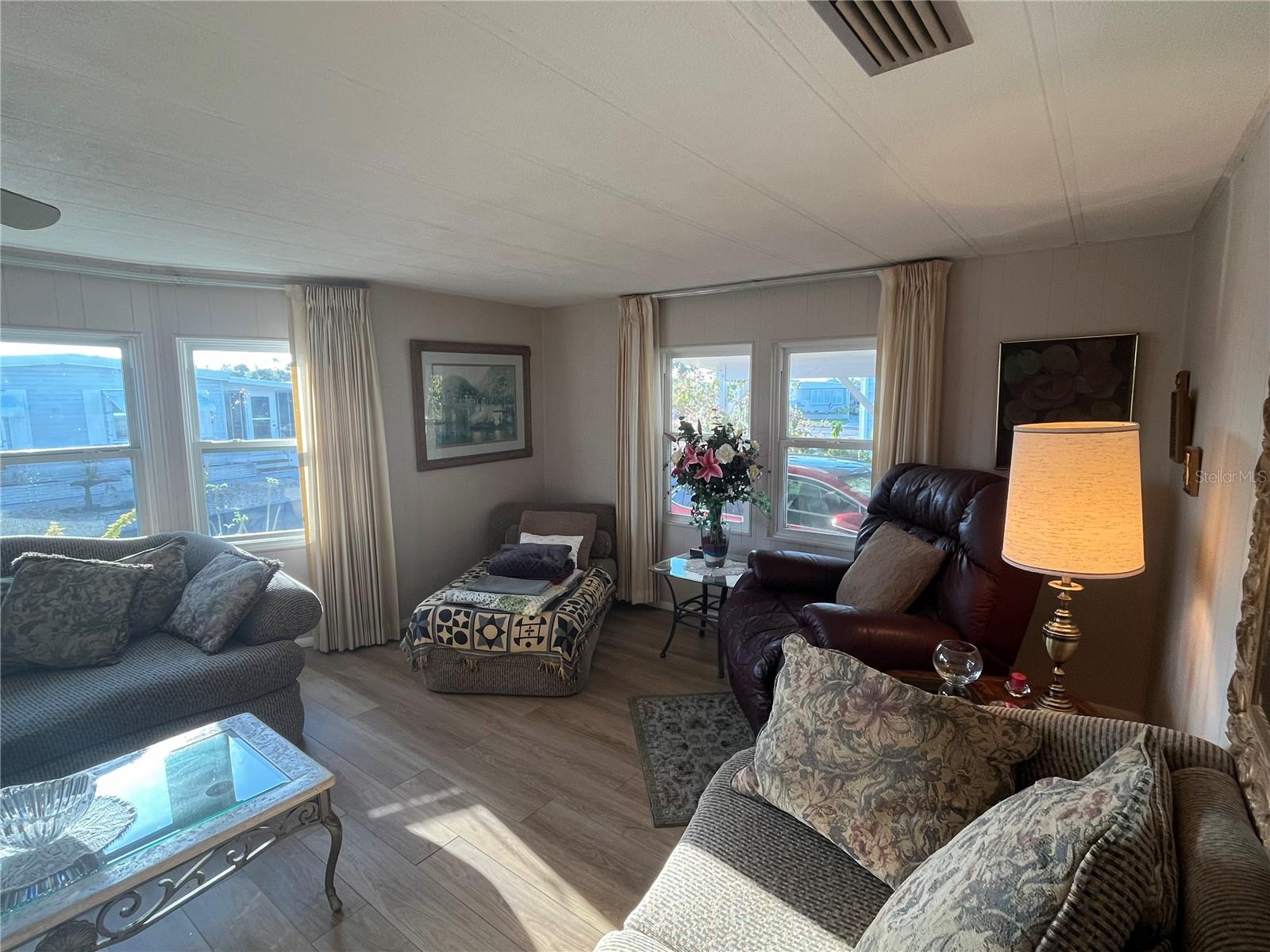 VENICE ISLE - Residential