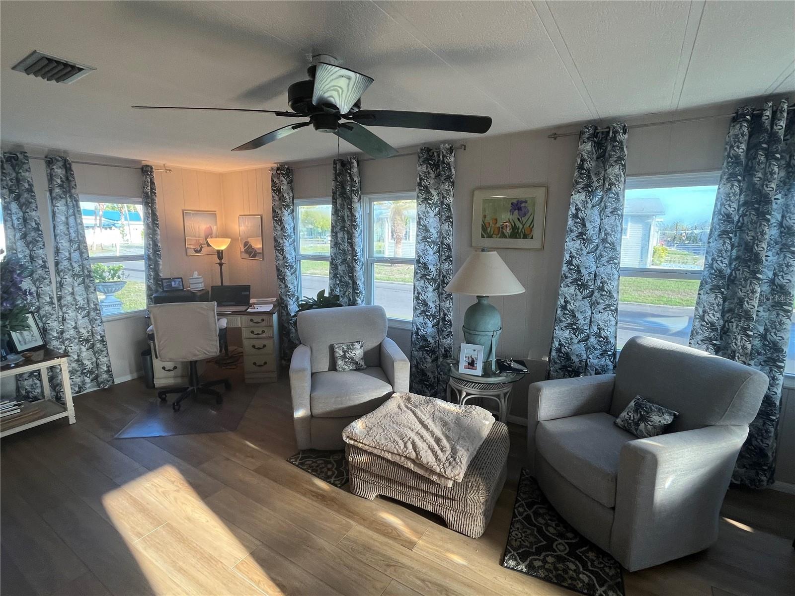 VENICE ISLE - Residential