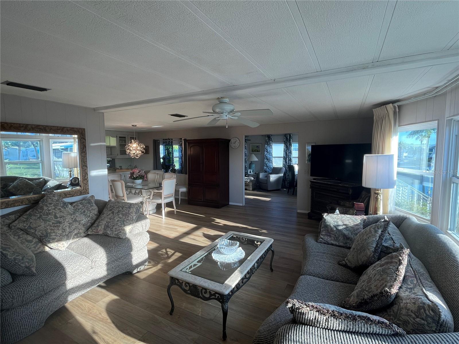 VENICE ISLE - Residential