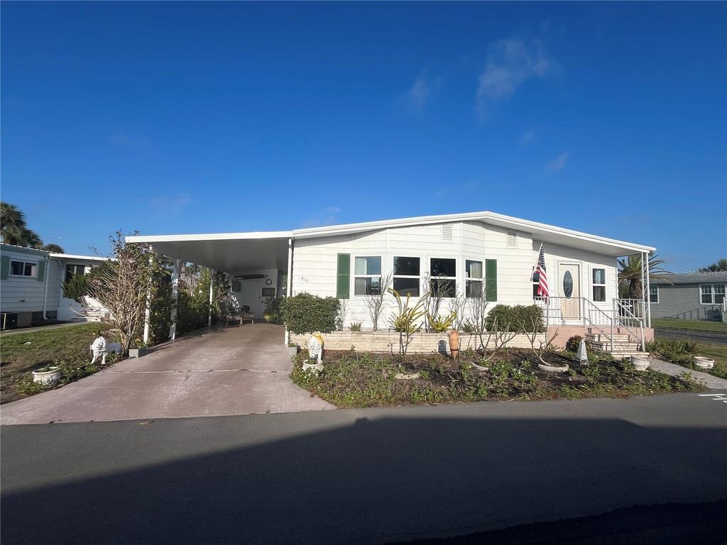 Photo of 814 Grado Drive, Venice, FL 34285 (MLS # N6143439)