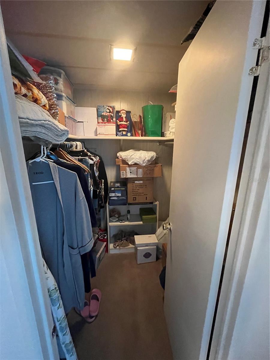 VENICE ISLE - Residential