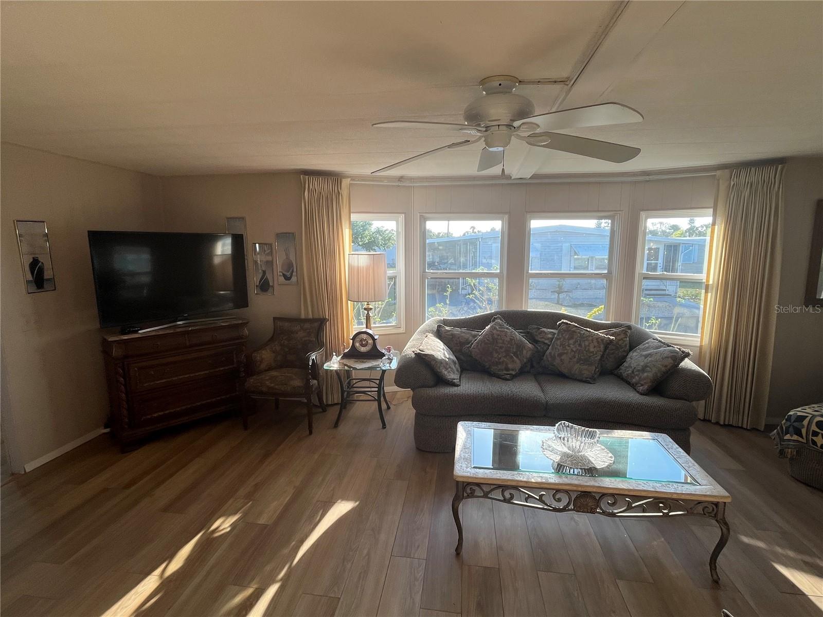 VENICE ISLE - Residential