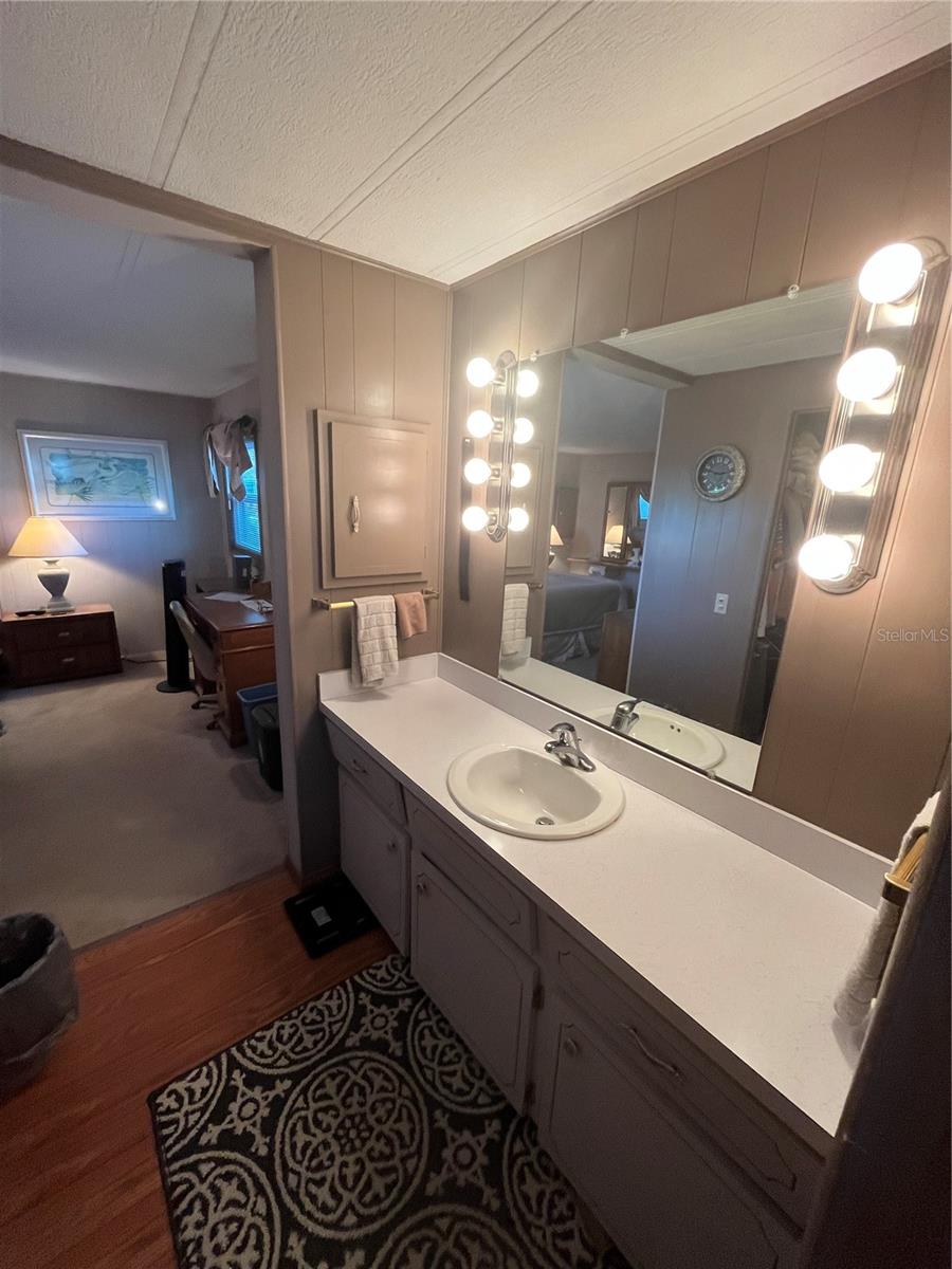 VENICE ISLE - Residential