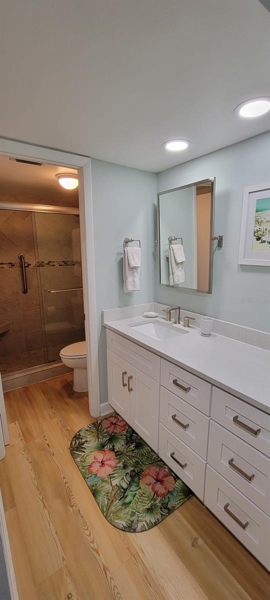 EDGEWATER ARMS 3RD CONDO - Residential Lease