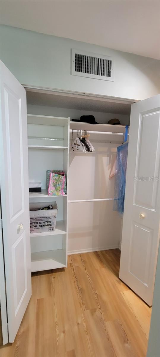 EDGEWATER ARMS 3RD CONDO - Residential Lease