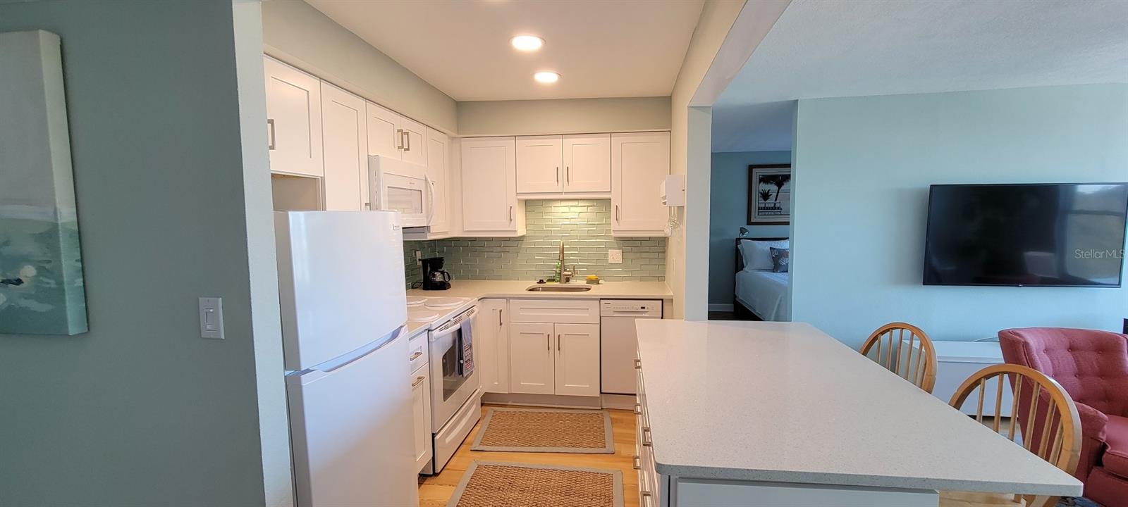 EDGEWATER ARMS 3RD CONDO - Residential Lease