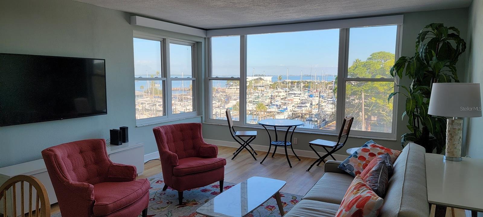 EDGEWATER ARMS 3RD CONDO - Residential Lease