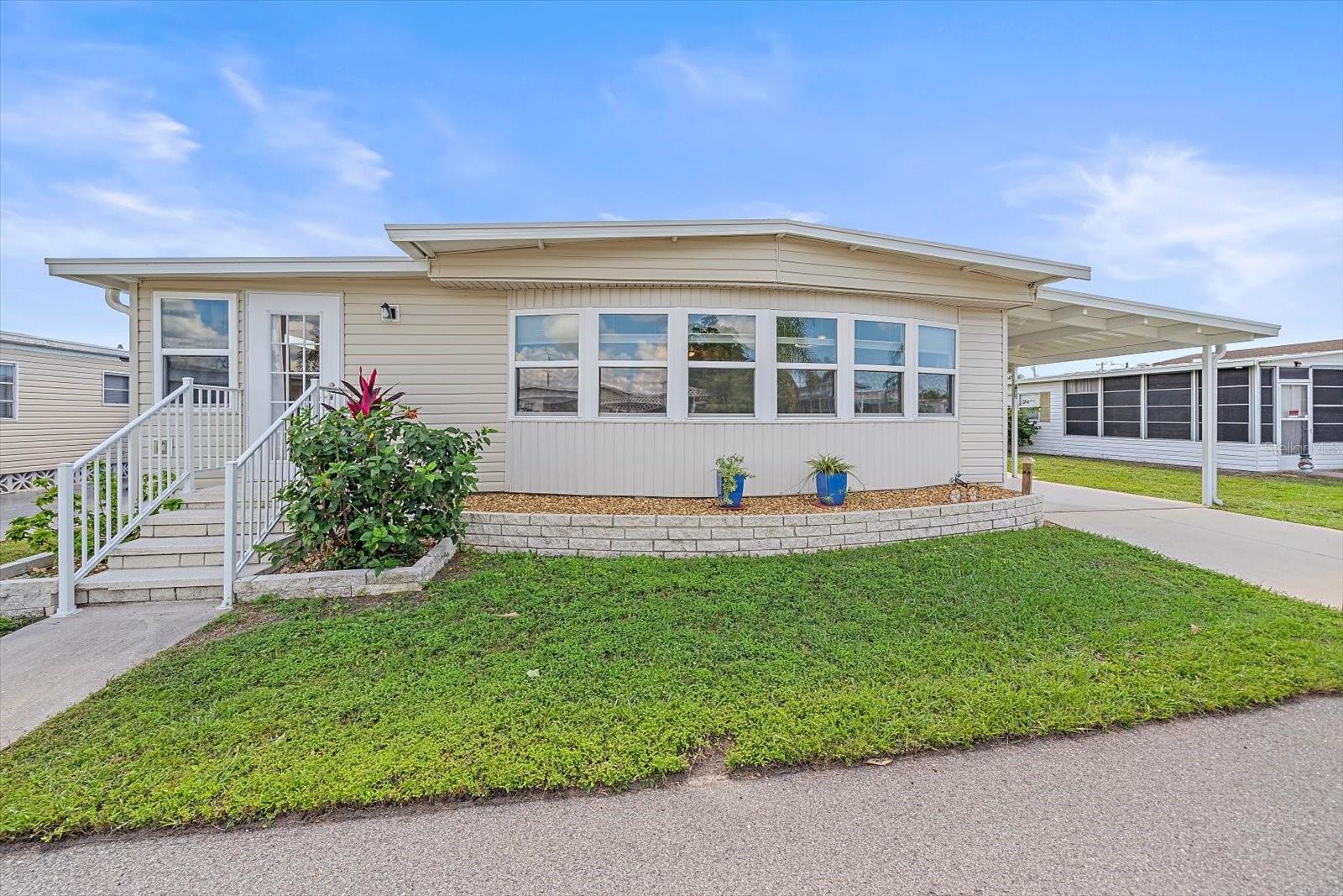 102 DEL RIO DRIVE