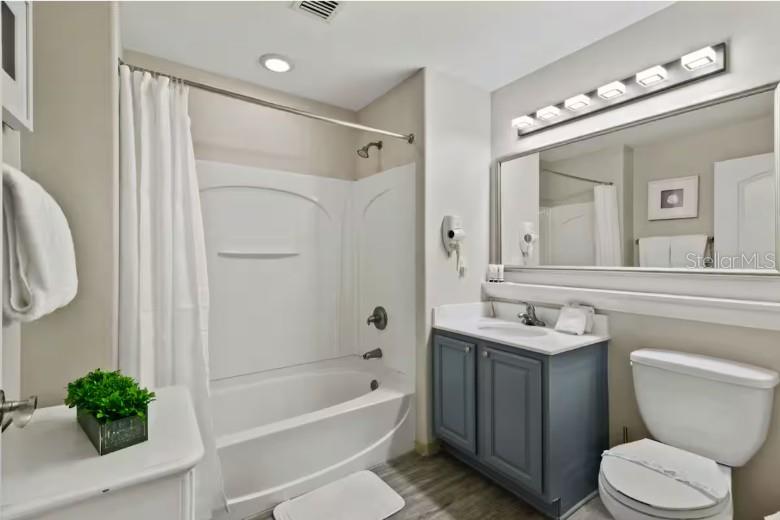 BLUE HERON BEACH RESIDENCE TOWER I - Residential