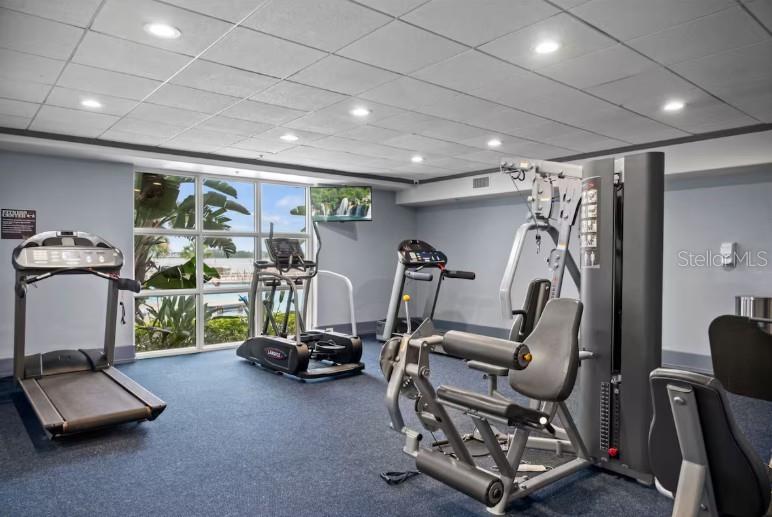 BLUE HERON BEACH RESIDENCE TOWER I - Residential