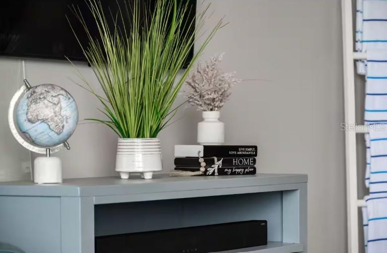 BLUE HERON BEACH RESIDENCE TOWER I - Residential