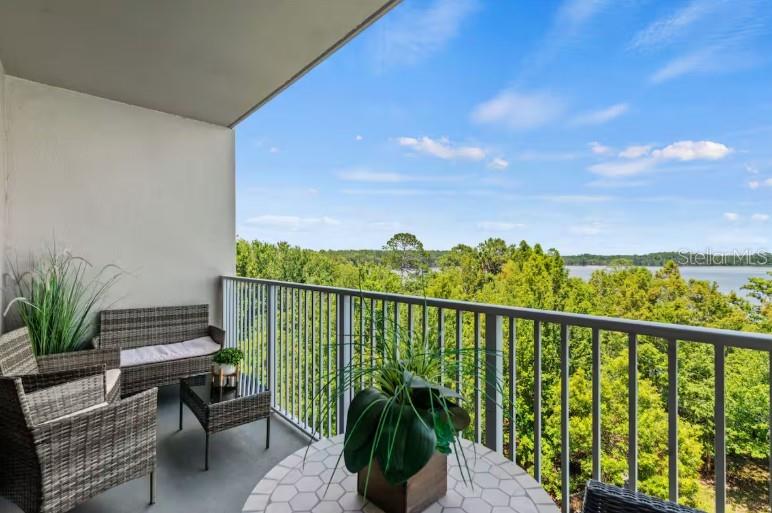 BLUE HERON BEACH RESIDENCE TOWER I - Residential